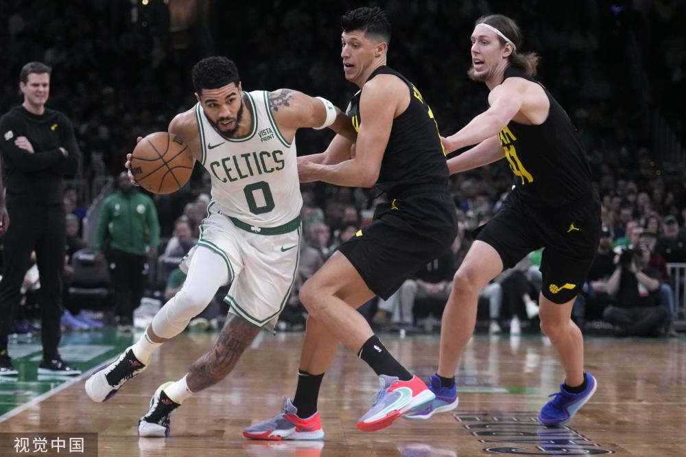 这座球场见 这座球场见