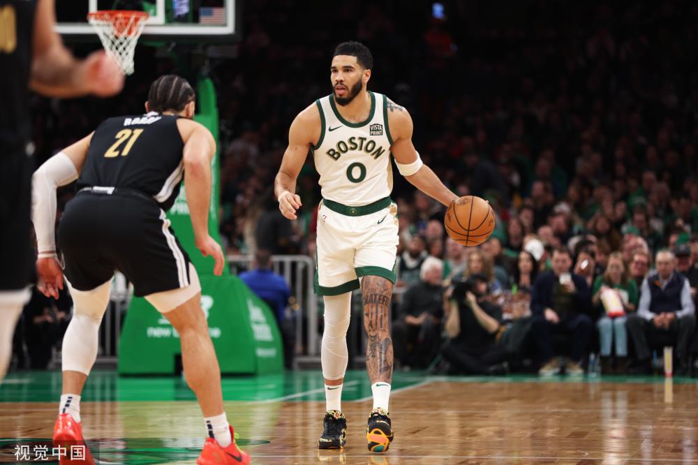 幕出现在上 幕出现在上